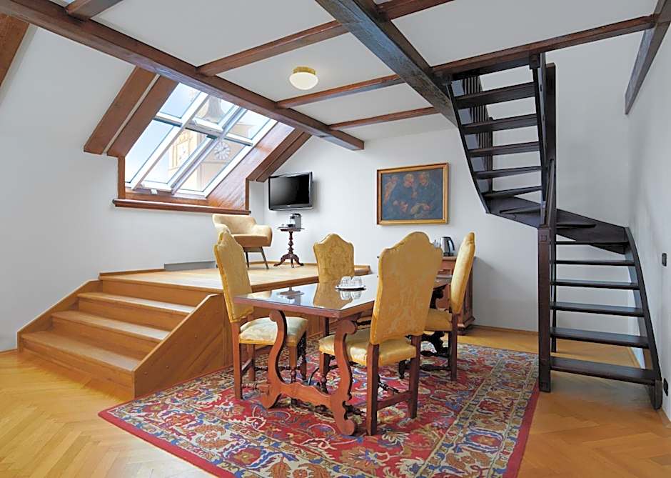 Charles Bridge Palace Hotel