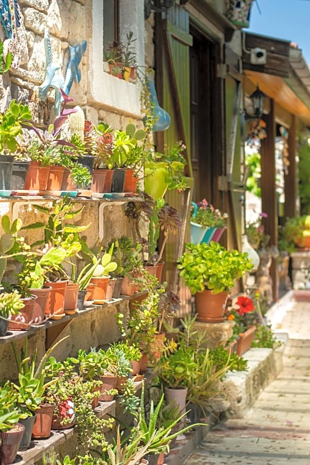 Flores Hotel Alaçatı