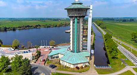 Hotel & Restaurant Infinity