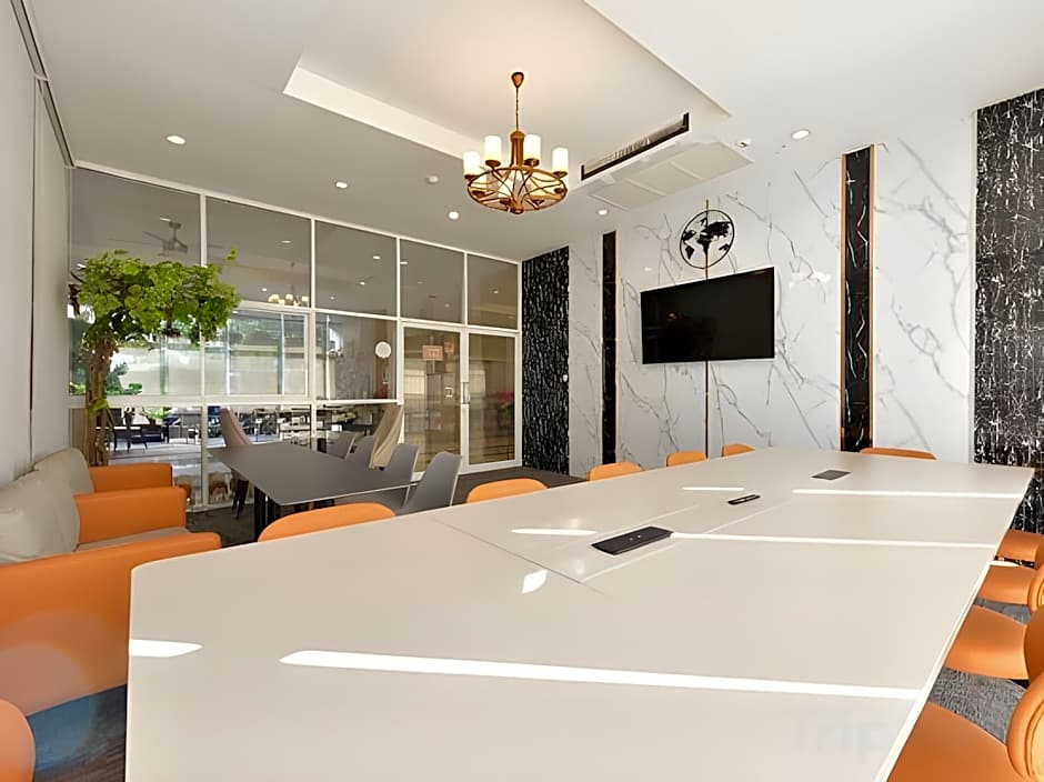 Three Seasons Bangkok