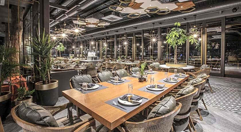 Unique Life Style Hotel