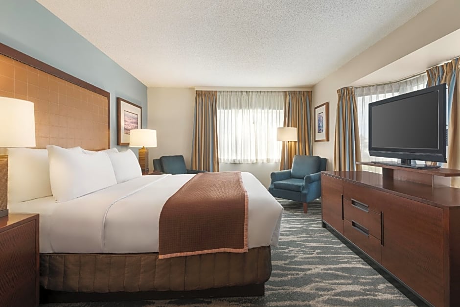 Travelodge by Wyndham Calgary South