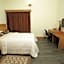 Richmond Hotel & Suites
