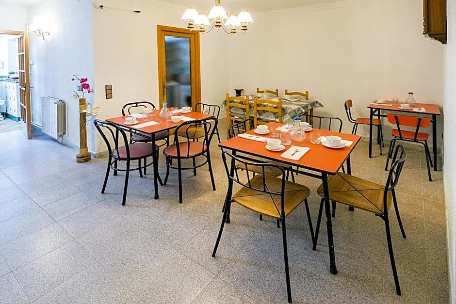 L'Hostalet GuestHouse