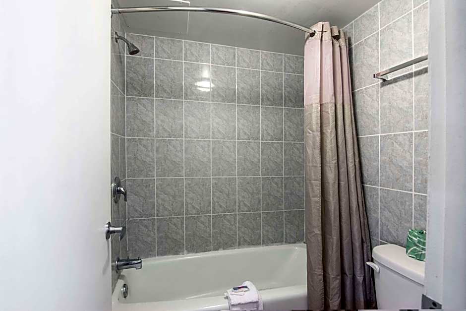 Motel 6-Glassboro, NJ - Rowan University