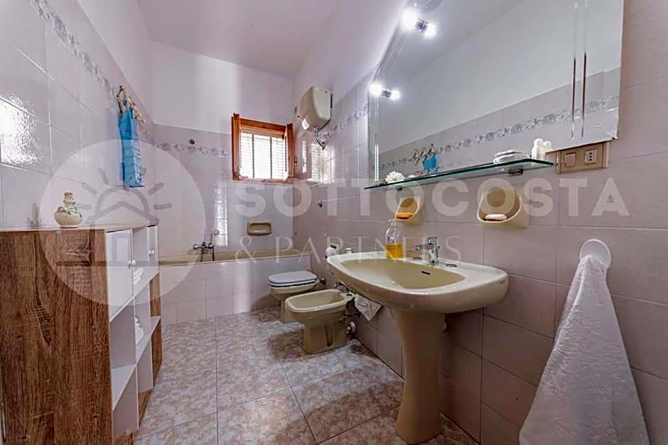 Lucy's Flat - Melendugno