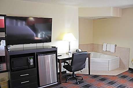 One-Bedroom King Suite - Non-Smoking