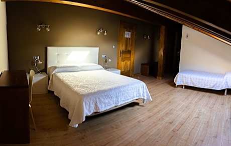 Double Room with Private Bathroom
