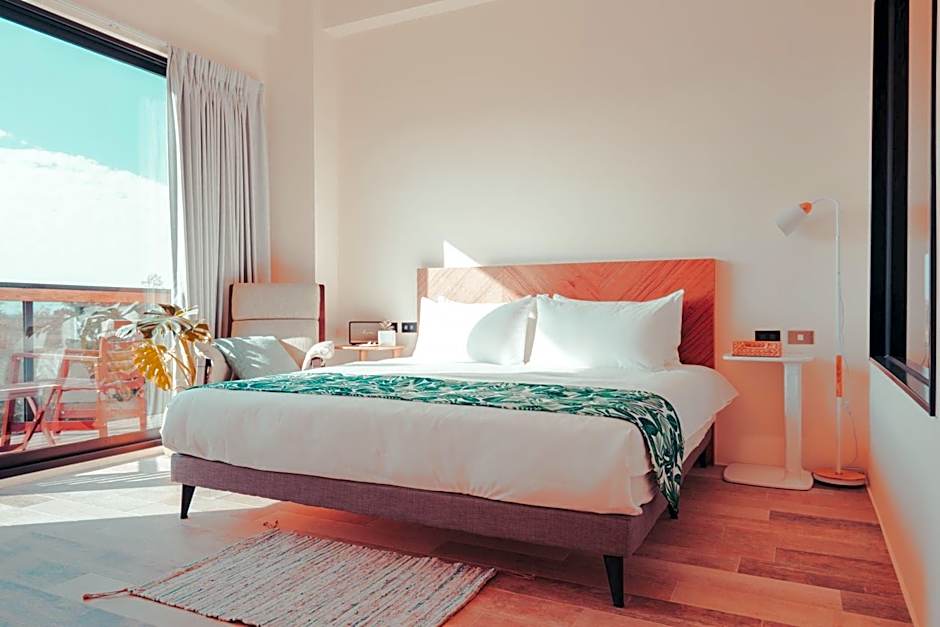 Photo 1 of 19 of Deluxe, Sea View