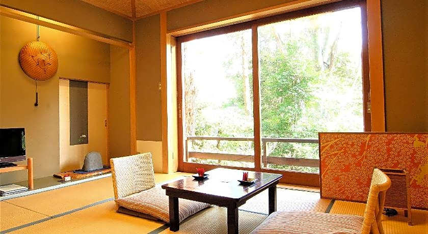 Izukogen Shirogasaki Onsen Hanafubuki