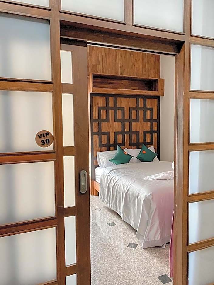 Cha Li's Family Hotel&Hostel