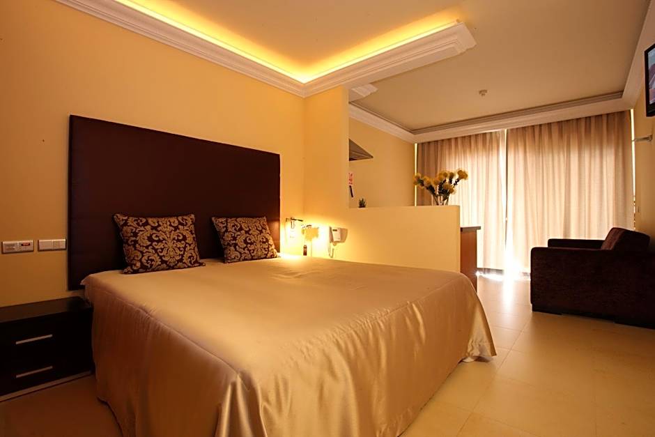 Hotel Apartamentos Baia Brava