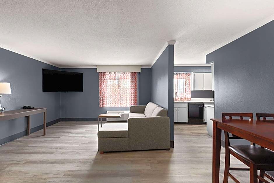 La Quinta Inn & Suites by Wyndham Goodlettsville