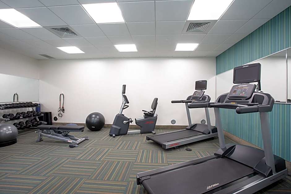 Holiday Inn Express & Suites Sterling By IHG