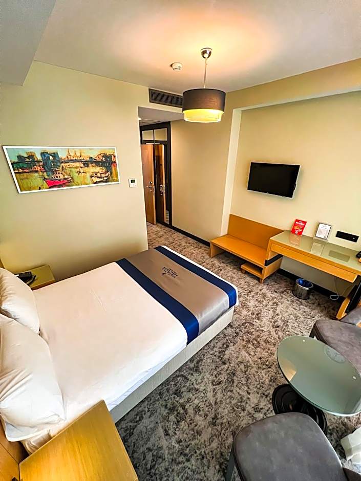 Triada Hotel Karakoy