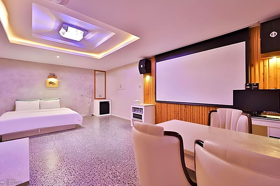 Time Hotel