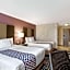 La Quinta Inn & Suites by Wyndham Fayetteville