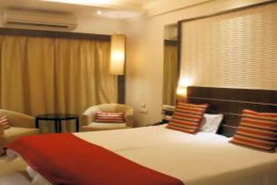 Hotel Surya Royal