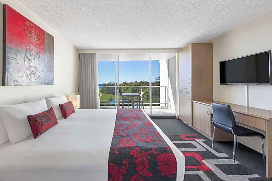 Ramada By Wyndham Marcoola Beach