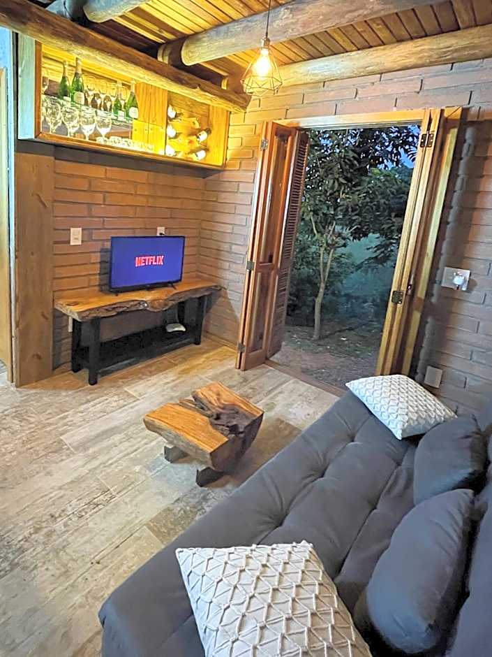 HOSPEDAGEM LA NO SITIO