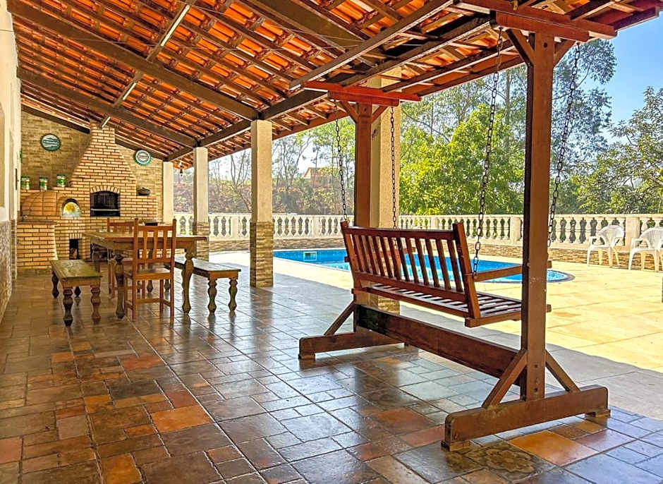 Casa de campo com Wi-Fi, piscina e churrasqueira