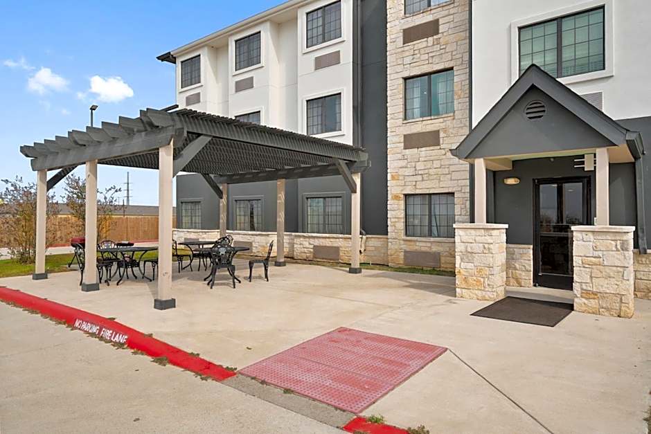 Garner Hotel Gonzales by IHG