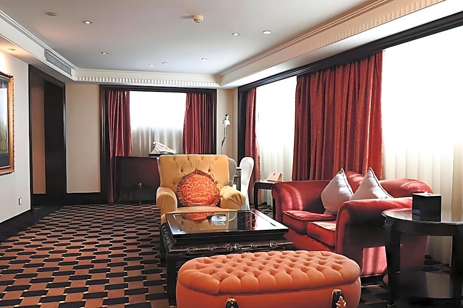 Royal Mediterranean Hotel
