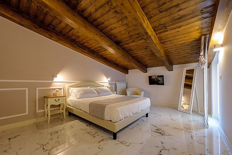 Marie Claire Apartments & Spa