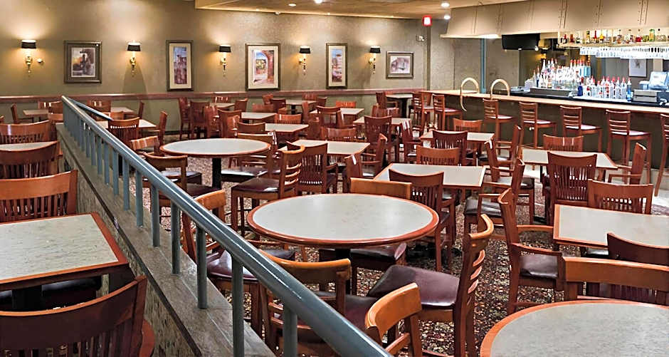 Bismarck Hotel and Conference Center