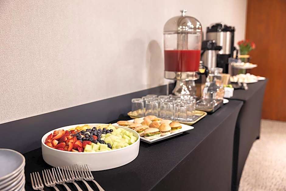 Holiday Inn Express Santiago Las Condes By IHG