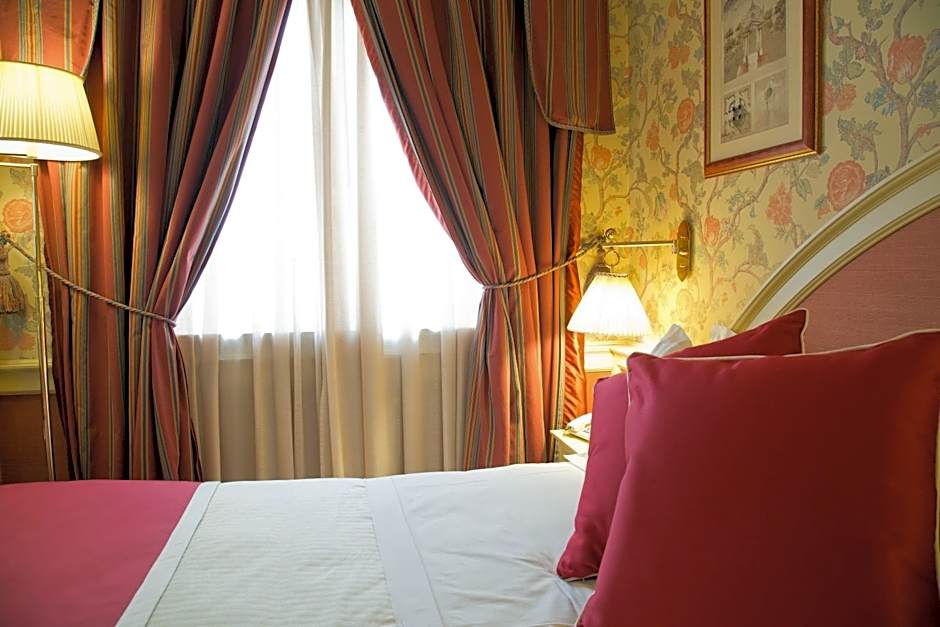 Hotel Milano Regency