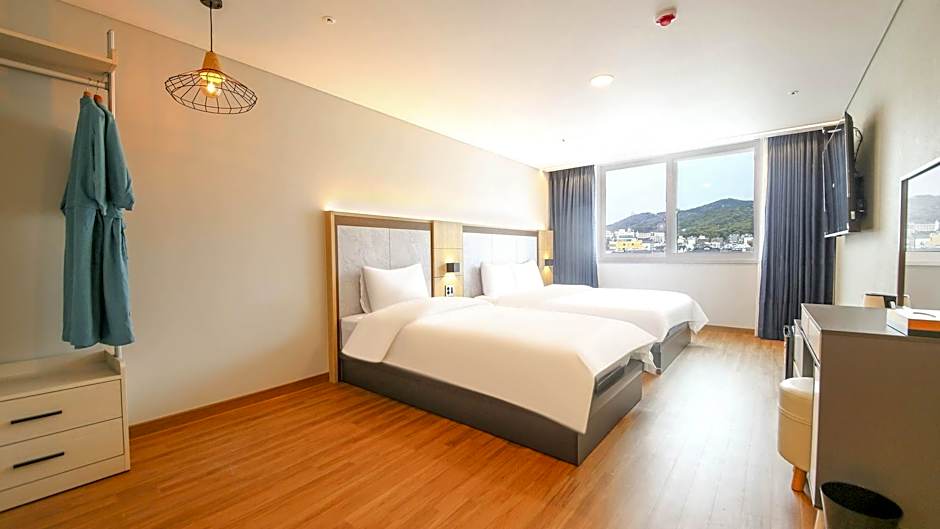 Gimhae City Hotel