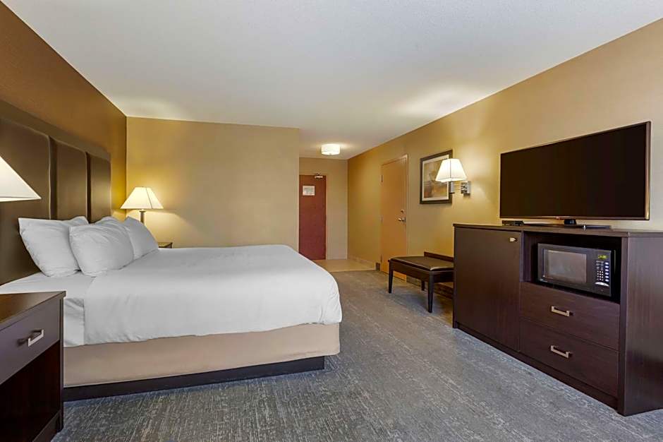 Best Western Plus Burlington Inn & Suites