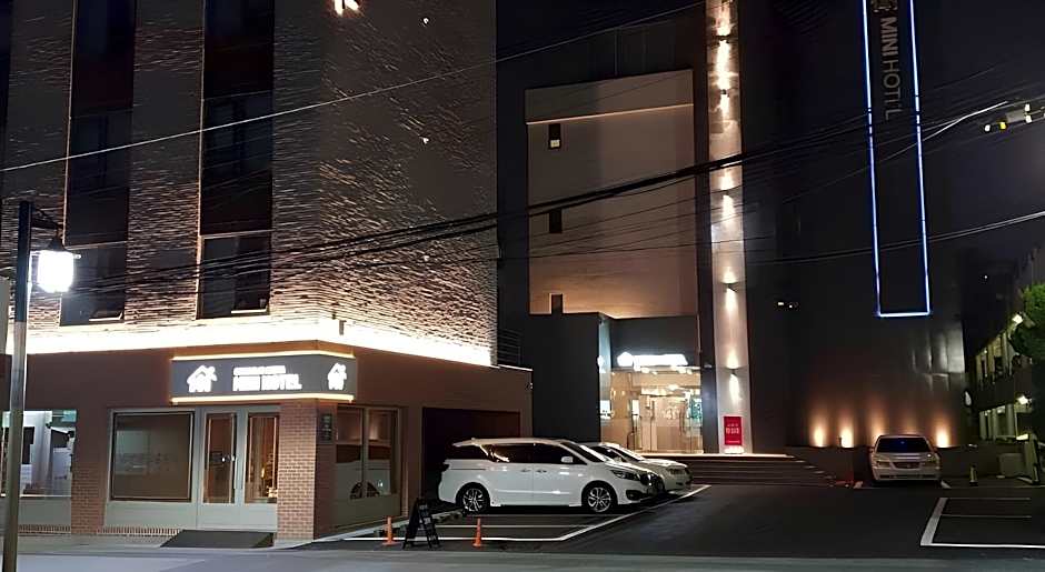 Mini Hotel 141