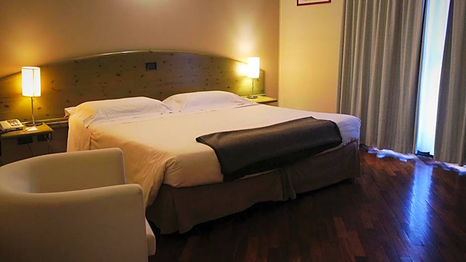 Albergo Della Roccia