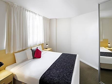 Three Bedroom with Three King Beds