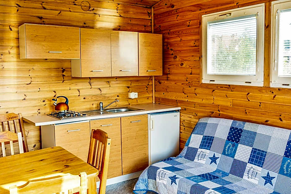 Domki Letniskowe Pod Orzechem Dziwnówek-Wrzosowo