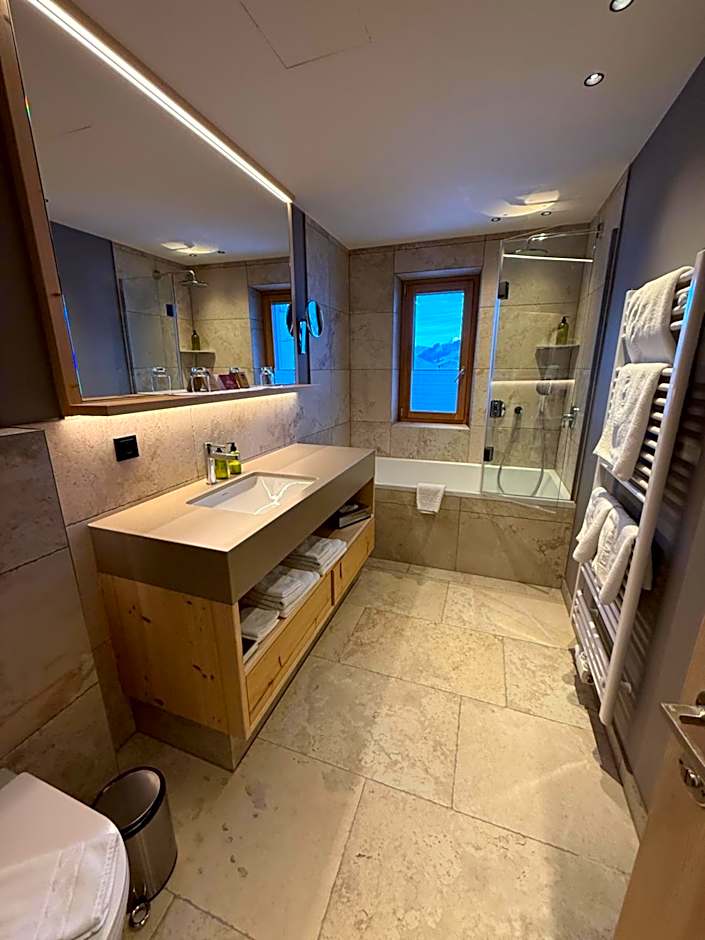 Alpenland - das feine Kleine, zentral und ruhig mit modernem Wellnessbereich