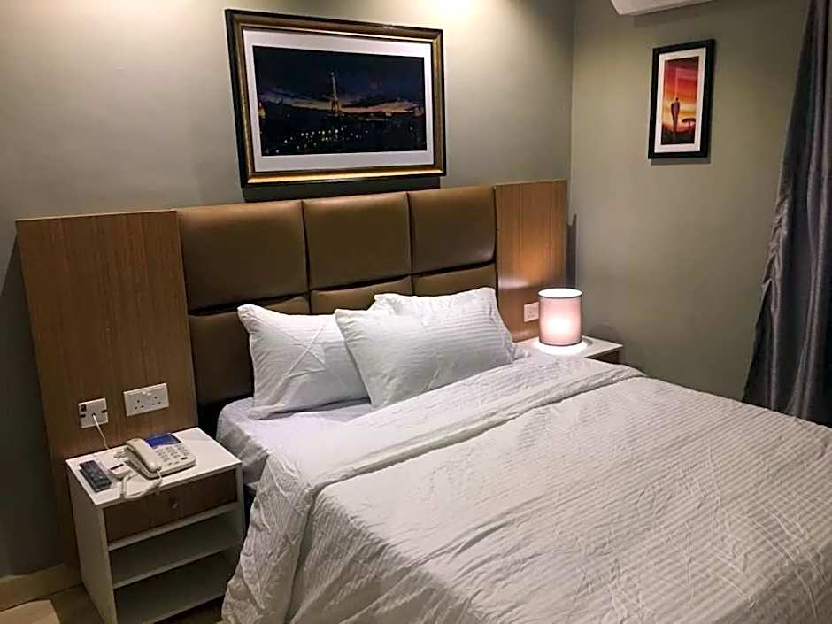 Blackwood Hotel