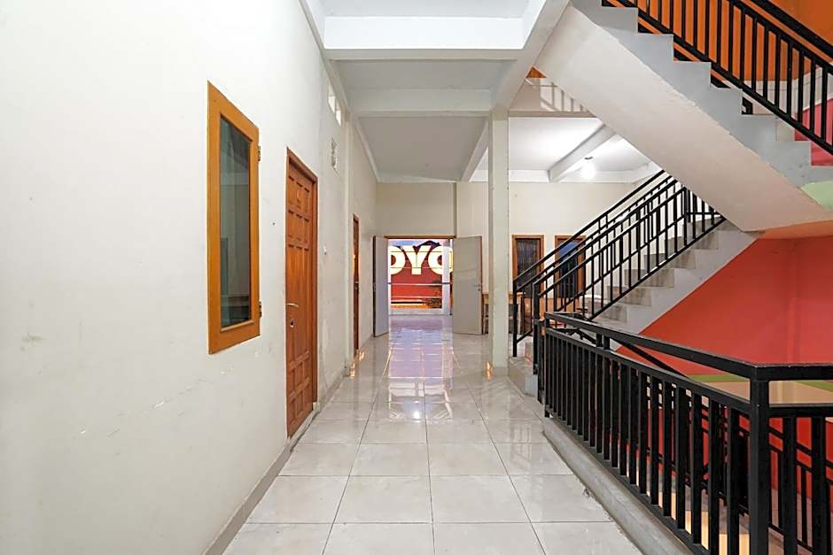 Kartika Syariah Homestay by Stayku