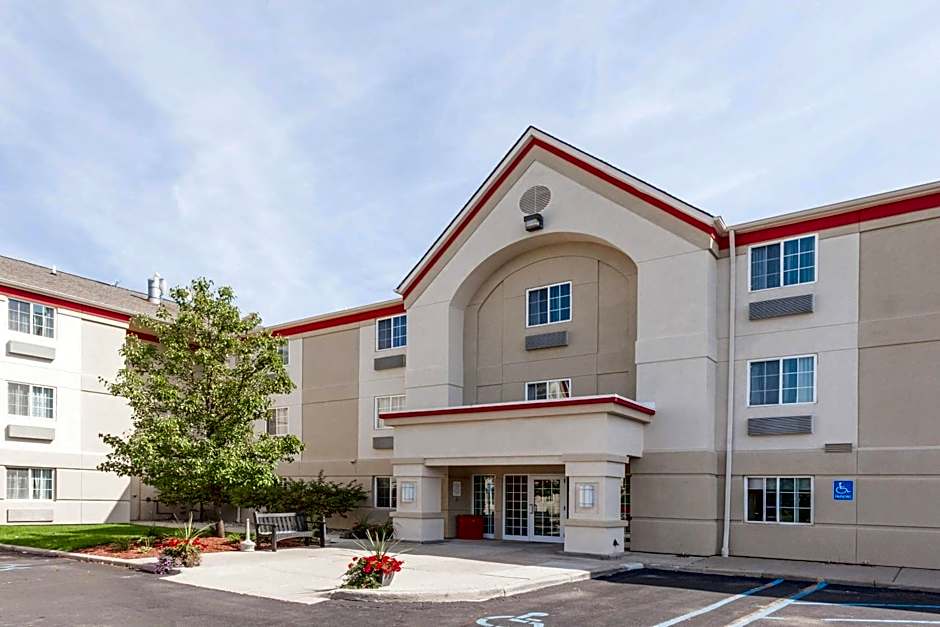 MainStay Suites Detroit Auburn Hills