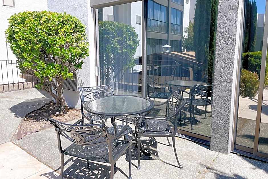 Four Points by Sheraton San Rafael Marin County
