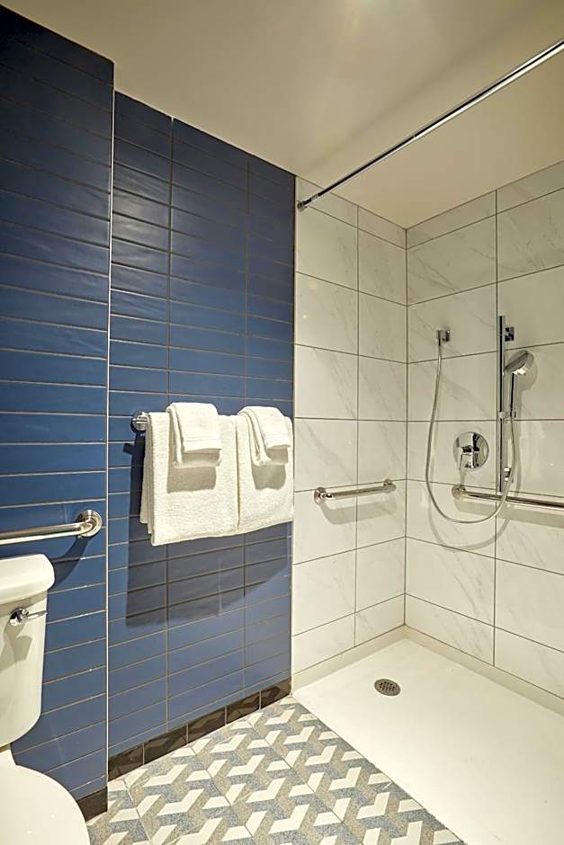 The Quincy, Ascend Hotel Collection