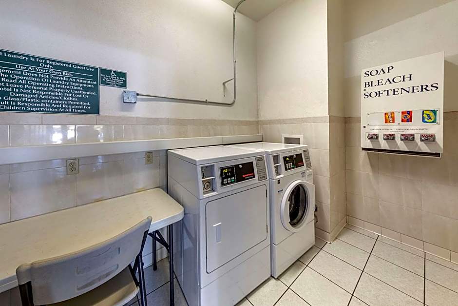 Citrus Suites Redlands Loma Linda Hotel