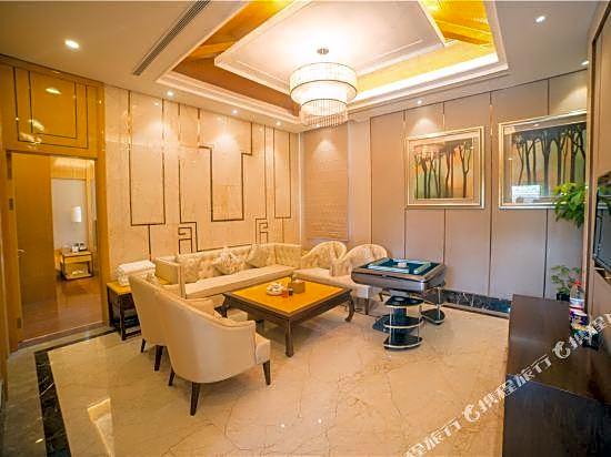 Empark Seabed Hot Spring Hotel