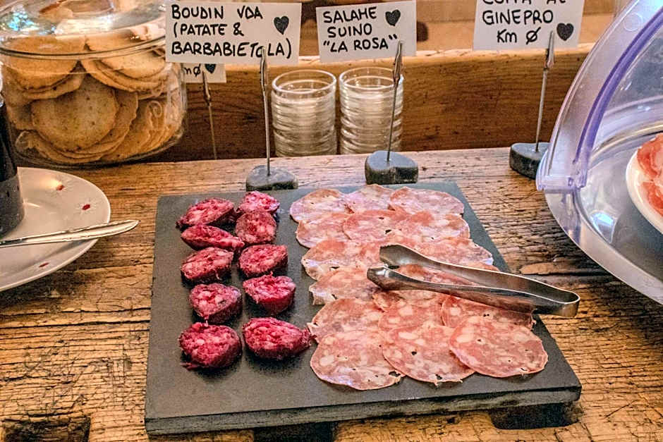 Paradise Hotel & Wellness