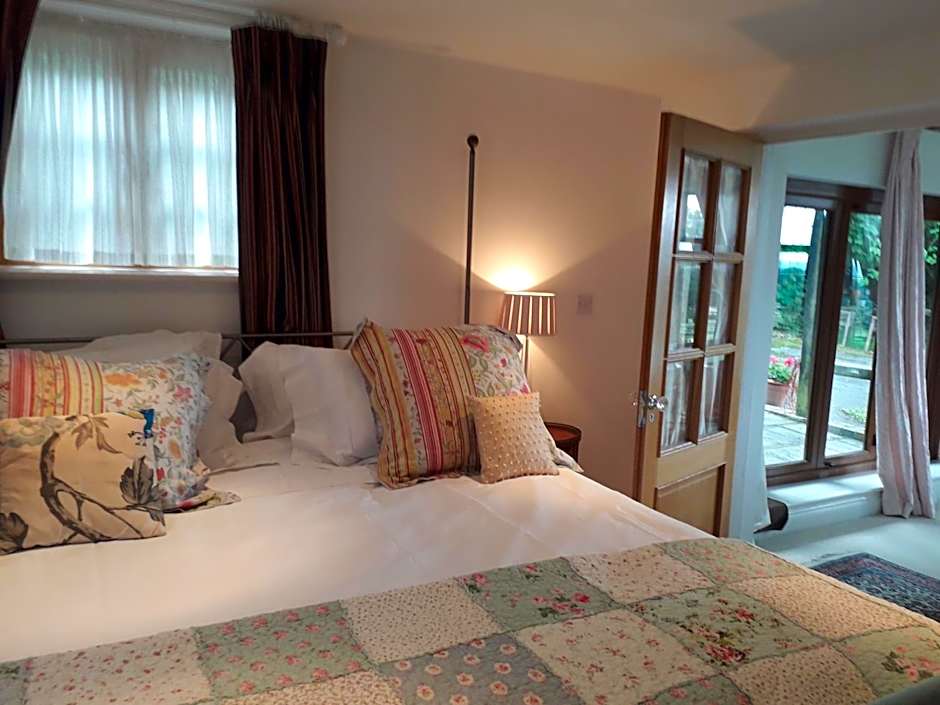 Moaps Farm B&B support small business, welcome, check in from 5 pm