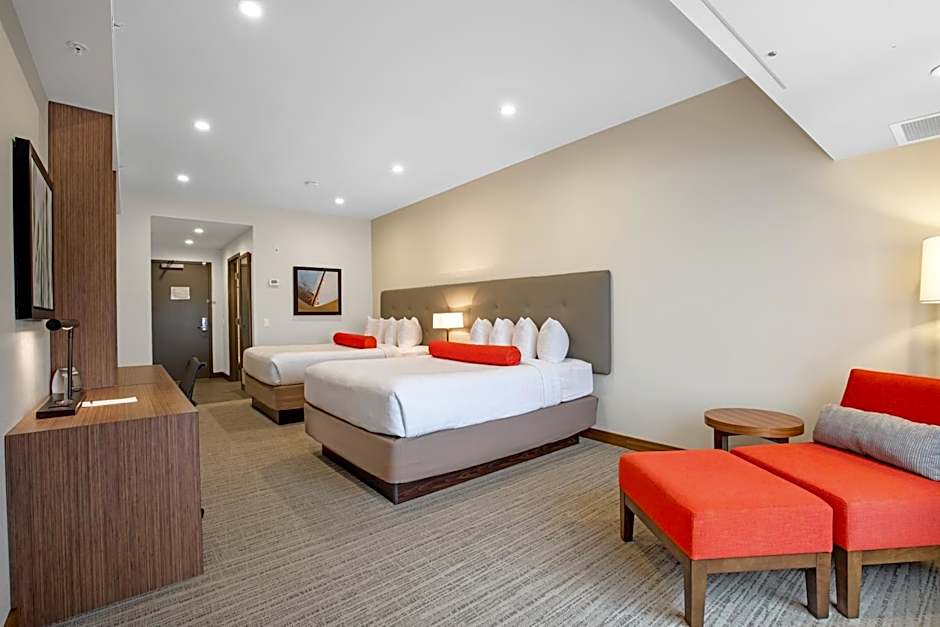 Mountain View Inn & Suites