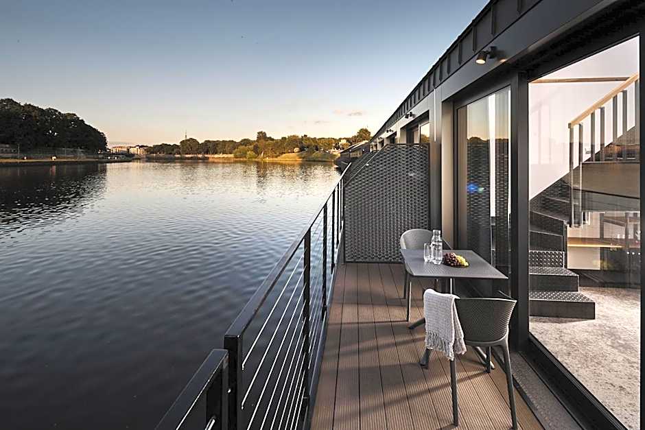 New Port Apartments on the River