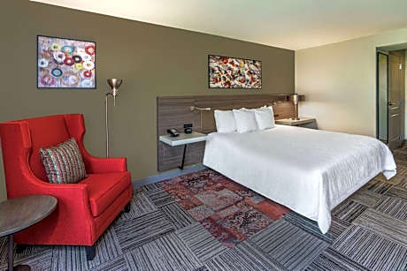 King Room with King Bed - Non-Smoking